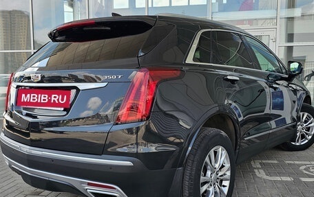 Cadillac XT5 I рестайлинг, 2020 год, 3 600 000 рублей, 2 фотография