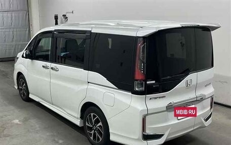 Honda Stepwgn IV, 2021 год, 2 070 000 рублей, 2 фотография
