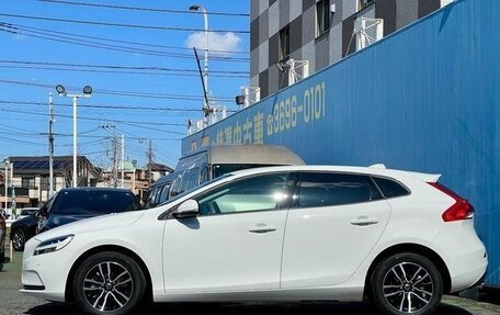 Volvo V40 II рестайлинг, 2019 год, 1 500 111 рублей, 8 фотография