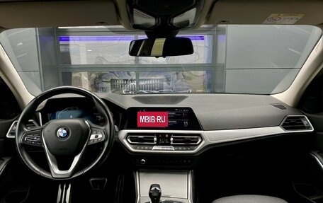 BMW 3 серия, 2019 год, 3 149 000 рублей, 12 фотография