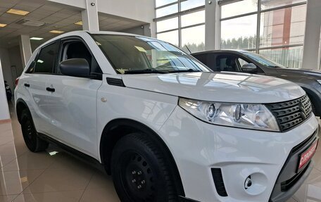Suzuki Vitara II рестайлинг, 2015 год, 15 фотография