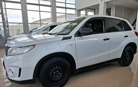 Suzuki Vitara II рестайлинг, 2015 год, 17 фотография