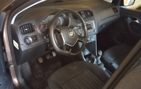 Volkswagen Polo VI (EU Market), 2015 год, 1 200 000 рублей, 2 фотография