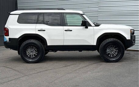 Toyota Land Cruiser Prado, 2025 год, 8 130 000 рублей, 3 фотография
