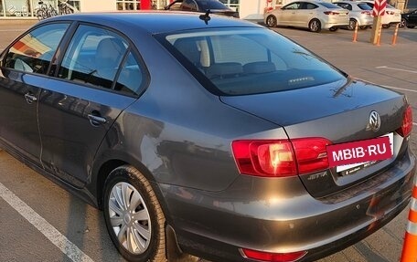 Volkswagen Jetta VI, 2011 год, 850 000 рублей, 6 фотография