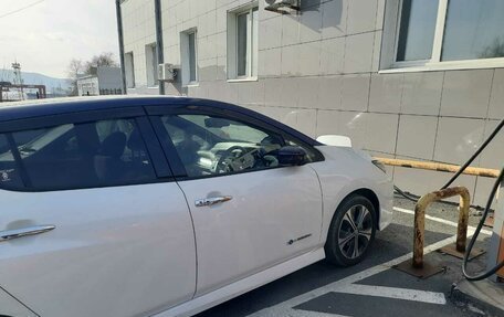 Nissan Leaf II, 2018 год, 1 400 000 рублей, 4 фотография