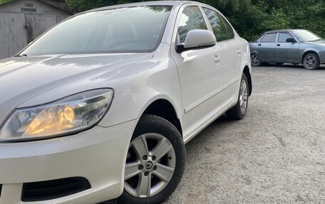 Skoda Octavia, 2011 год, 850 000 рублей, 2 фотография