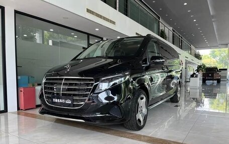 Mercedes-Benz V-Класс, 2025 год, 9 200 000 рублей, 1 фотография