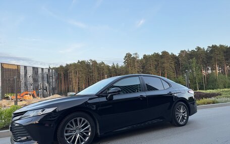 Toyota Camry, 2019 год, 3 300 000 рублей, 12 фотография