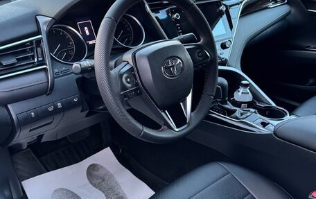Toyota Camry, 2019 год, 3 300 000 рублей, 13 фотография