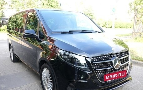 Mercedes-Benz V-Класс, 2021 год, 7 080 000 рублей, 6 фотография