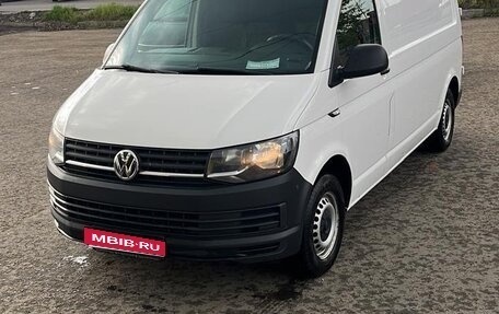 Volkswagen Transporter T6 рестайлинг, 2018 год, 2 550 000 рублей, 1 фотография