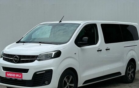 Opel Zafira Life I, 2021 год, 3 950 000 рублей, 1 фотография