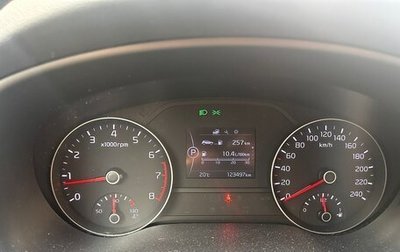 KIA Sportage IV рестайлинг, 2018 год, 2 000 000 рублей, 1 фотография