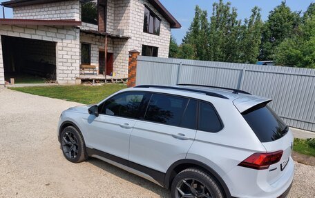 Volkswagen Tiguan II, 2018 год, 2 970 000 рублей, 7 фотография