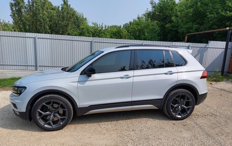 Volkswagen Tiguan II, 2018 год, 2 970 000 рублей, 3 фотография