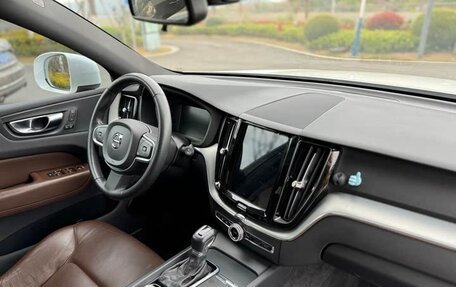 Volvo XC60 II, 2021 год, 3 110 000 рублей, 8 фотография