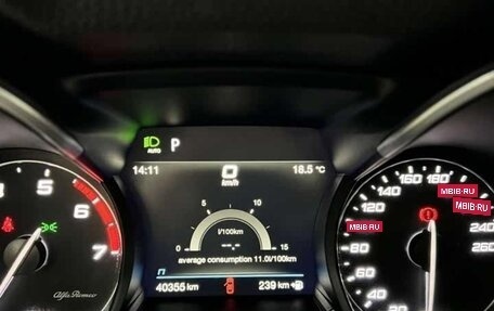 Alfa Romeo Stelvio, 2022 год, 3 020 000 рублей, 8 фотография