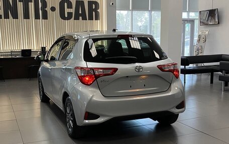 Toyota Vitz, 2017 год, 1 175 000 рублей, 4 фотография
