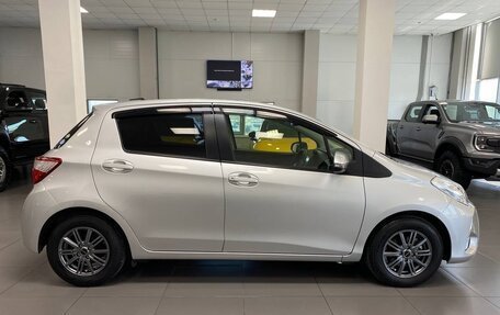 Toyota Vitz, 2017 год, 1 175 000 рублей, 7 фотография