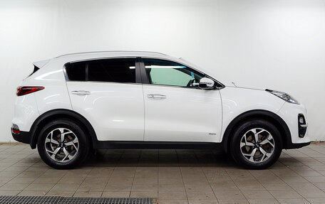 KIA Sportage IV рестайлинг, 2020 год, 2 100 000 рублей, 5 фотография