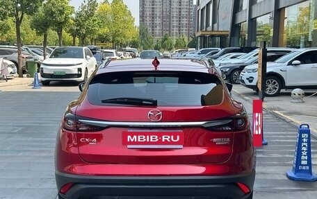 Mazda CX-4, 2022 год, 2 300 000 рублей, 5 фотография