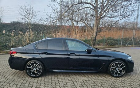 BMW 5 серия, 2022 год, 3 380 000 рублей, 8 фотография