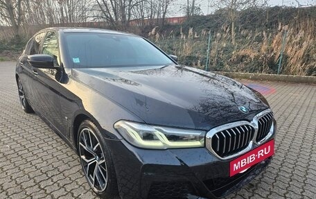 BMW 5 серия, 2022 год, 3 380 000 рублей, 3 фотография