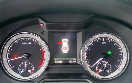 Skoda Octavia, 2017 год, 1 800 000 рублей, 10 фотография