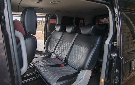 Hyundai H-1 II рестайлинг, 2018 год, 2 350 000 рублей, 4 фотография