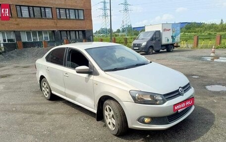 Volkswagen Polo VI (EU Market), 2012 год, 530 000 рублей, 2 фотография