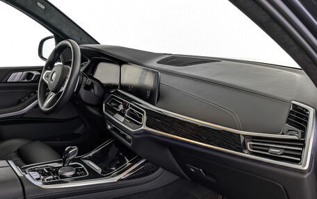 BMW X7, 2021 год, 8 690 000 рублей, 13 фотография