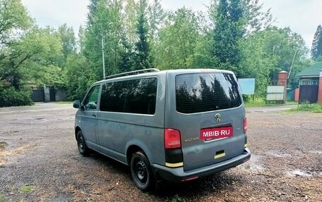 Volkswagen Caravelle T5, 2013 год, 1 860 000 рублей, 3 фотография