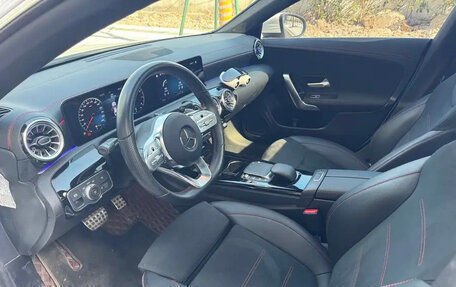 Mercedes-Benz CLA, 2022 год, 2 650 000 рублей, 5 фотография