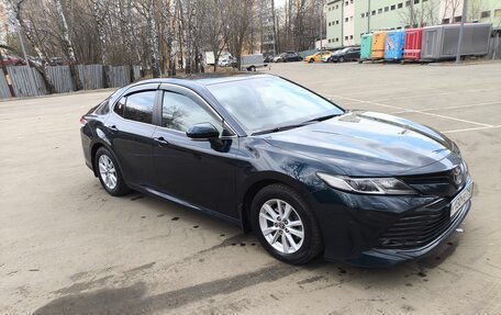 Toyota Camry, 2018 год, 2 420 000 рублей, 6 фотография