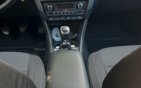 Skoda Rapid I, 2015 год, 900 000 рублей, 5 фотография