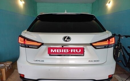Lexus RX IV рестайлинг, 2021 год, 6 300 000 рублей, 6 фотография