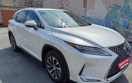 Lexus RX IV рестайлинг, 2021 год, 6 300 000 рублей, 4 фотография