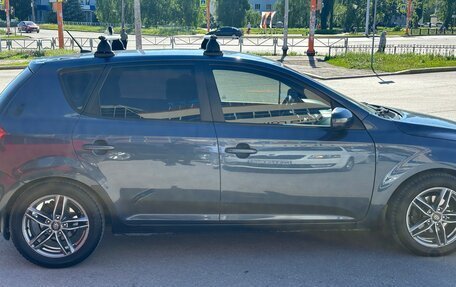 KIA cee'd I рестайлинг, 2011 год, 730 000 рублей, 2 фотография