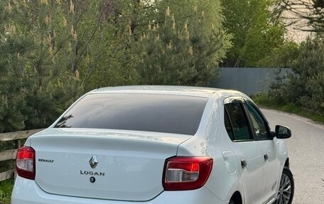 Renault Logan II, 2016 год, 700 000 рублей, 5 фотография