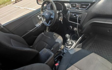 KIA Rio III рестайлинг, 2013 год, 550 000 рублей, 9 фотография