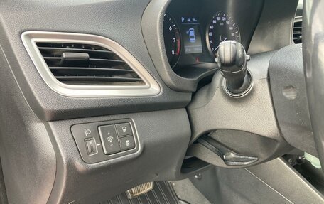 Hyundai Solaris II рестайлинг, 2019 год, 1 390 000 рублей, 13 фотография