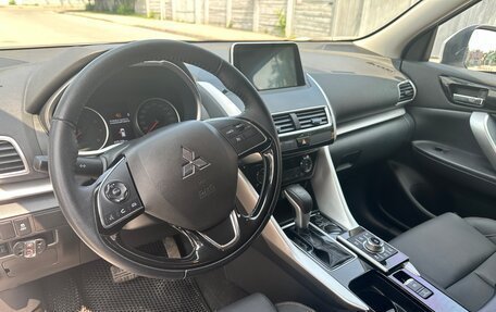 Mitsubishi Eclipse Cross, 2022 год, 2 900 000 рублей, 8 фотография