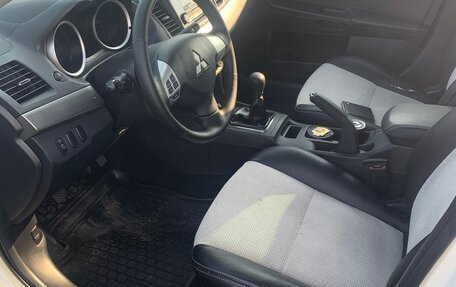 Mitsubishi Lancer IX, 2013 год, 1 100 000 рублей, 5 фотография