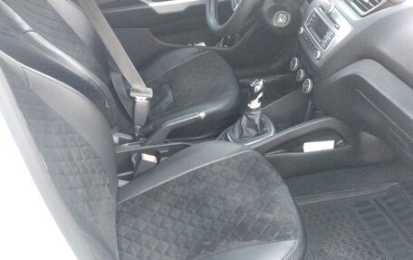 KIA Rio III рестайлинг, 2015 год, 960 000 рублей, 6 фотография