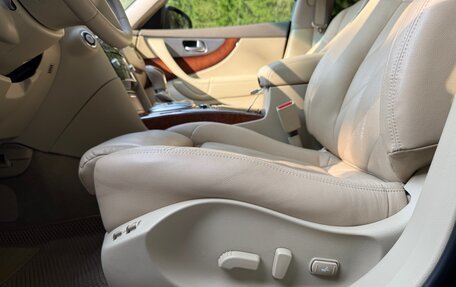 Infiniti FX II, 2011 год, 2 490 000 рублей, 13 фотография