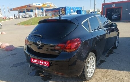 Opel Astra J, 2011 год, 800 000 рублей, 10 фотография