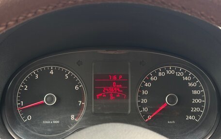 Volkswagen Polo VI (EU Market), 2011 год, 600 000 рублей, 11 фотография