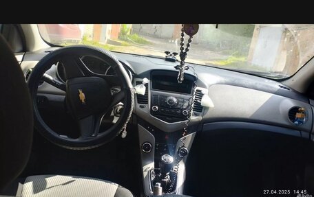 Chevrolet Cruze II, 2012 год, 830 000 рублей, 2 фотография