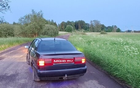 Volkswagen Passat B4, 1994 год, 130 000 рублей, 4 фотография
